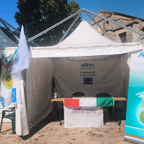 Volontari ANTA Campania presso un gazebo informativo dell'associazione