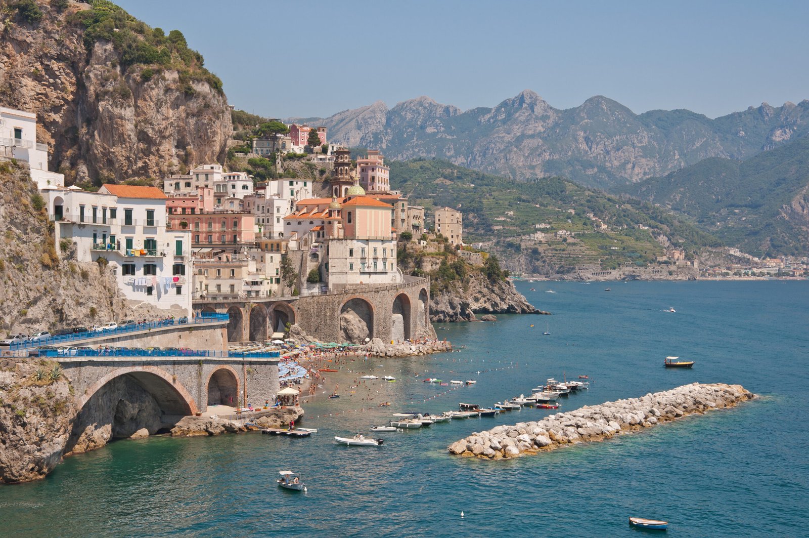 Veduta della Costiera Amalfitana, Campania, patrimonio UNESCO